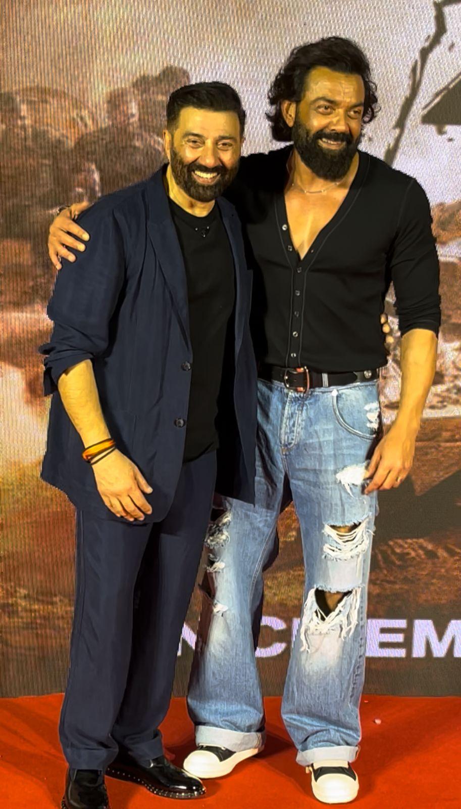 The moment that had fans buzzing with excitement at the Gadar 2 success party was when the dynamic Deol duo, Sunny and Bobby, came together for a photo op that was nothing short of iconic.&nbsp;